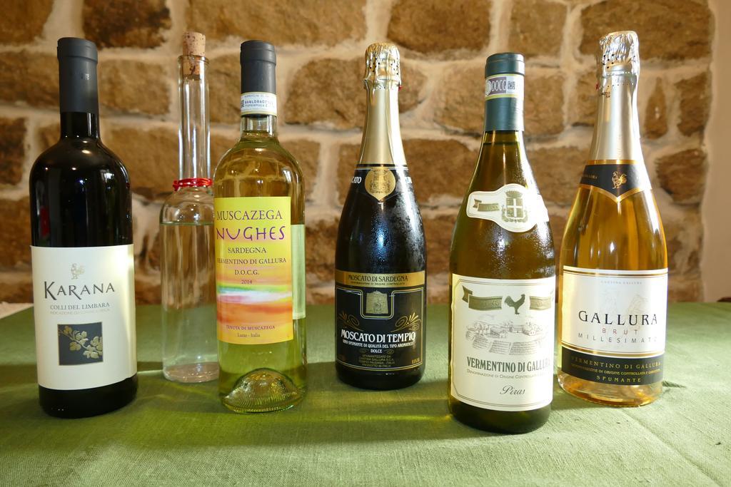 La Vignaredda - Residenza Di Charme Hotel Aggius Kültér fotó