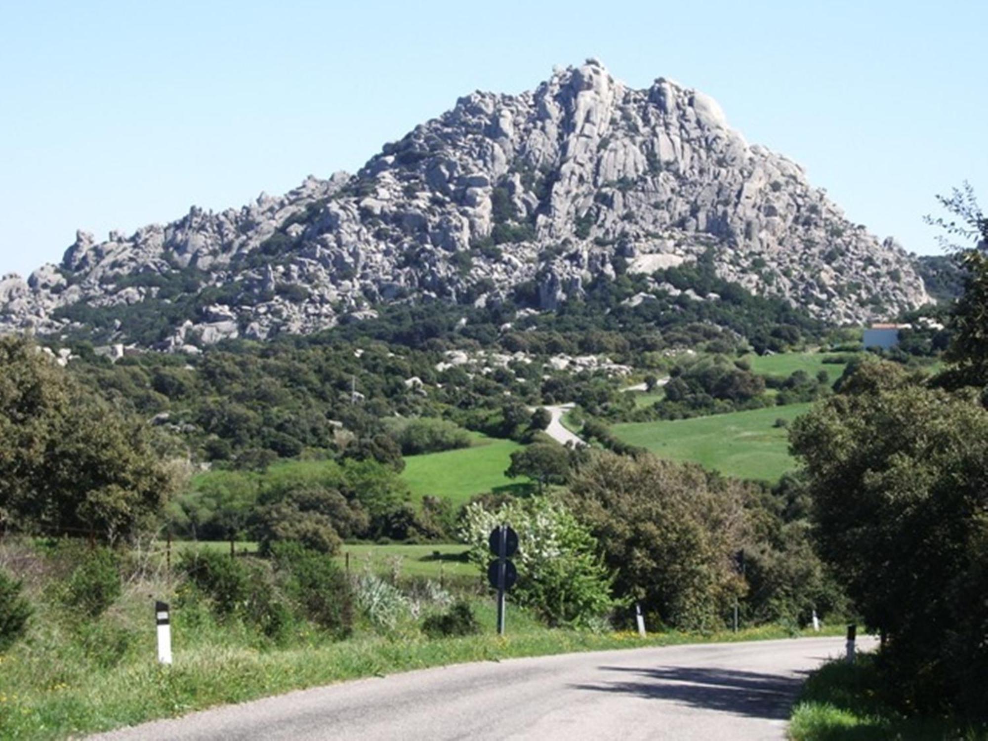 La Vignaredda - Residenza Di Charme Hotel Aggius Kültér fotó