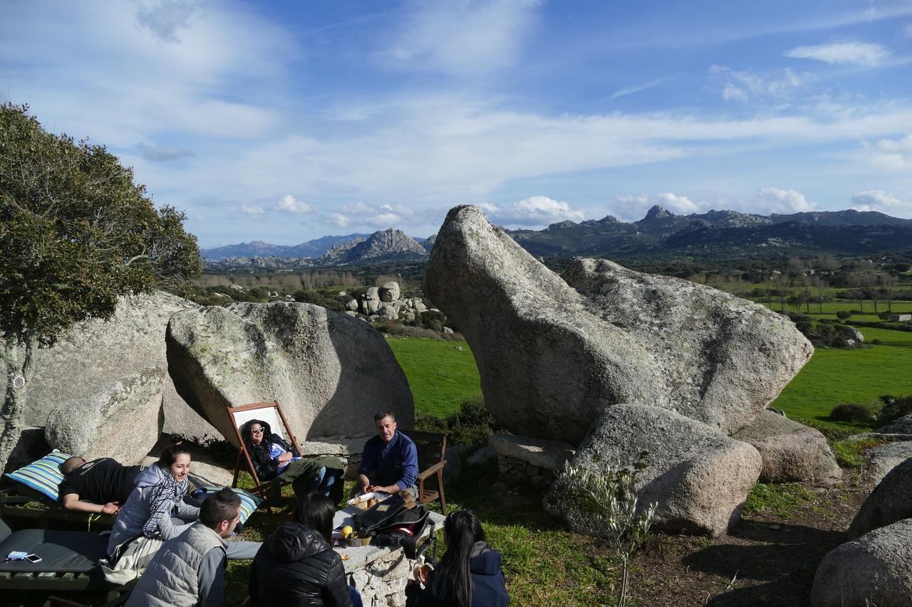 La Vignaredda - Residenza Di Charme Hotel Aggius Kültér fotó