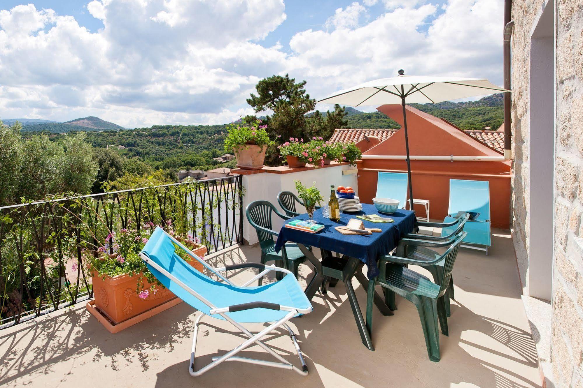 La Vignaredda - Residenza Di Charme Hotel Aggius Kültér fotó