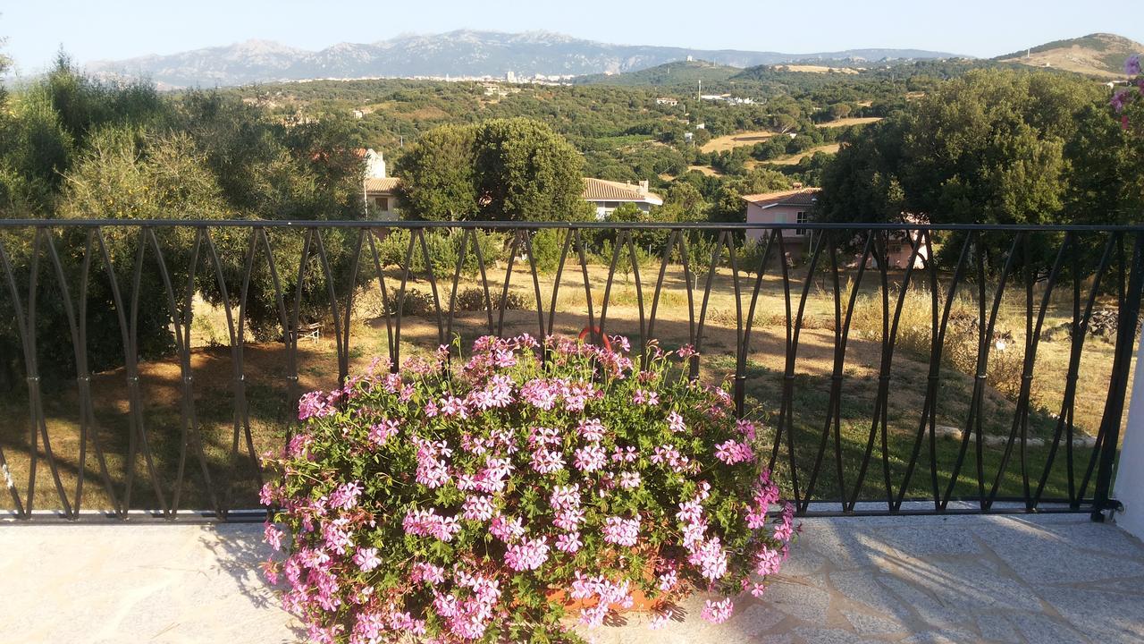 La Vignaredda - Residenza Di Charme Hotel Aggius Kültér fotó